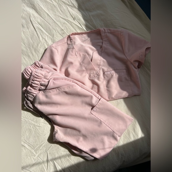 JAANUU SCRUB SET XXS PINK - Picture 2 of 7